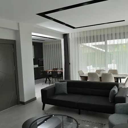 Kemer Kutlu Βίλα